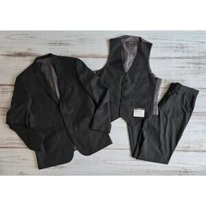 Kenneth Cole Charcoal Gray Suit Set